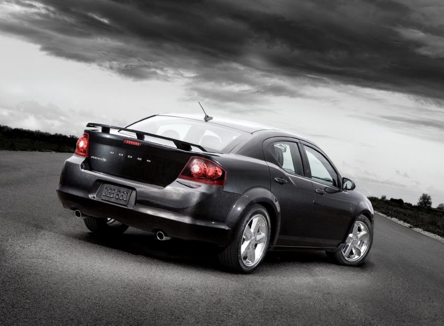  Dodge Avenger 2010 года  (фото 17 из 17)